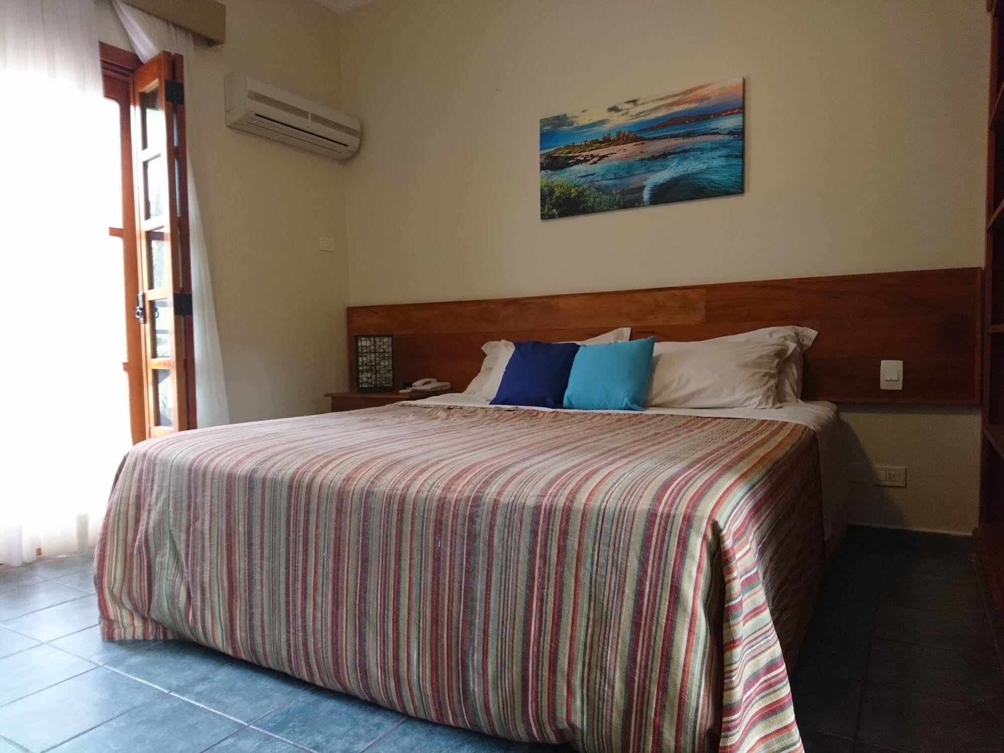 Galapagos Aparthotel Ilhabela Extérieur photo